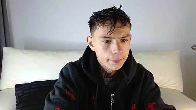 Snapshot of hot_teo_ chatting on 8, 1, 2026 hot teo online show from 8, 1, 2026