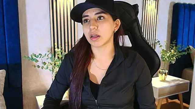 Snapshot of Vittoria_Conti_ chatting on 13, 7, 2026 Vittoria Conti online show from 13, 7, 2026