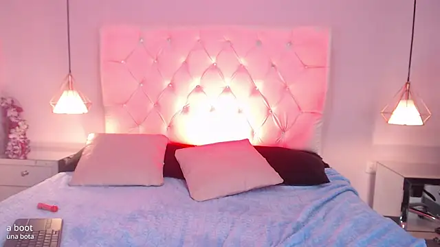 Bubbiecherry online show from 24, 10, 2025