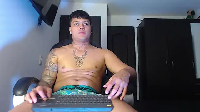 Boyhot 00 online show from 14, 10, 2025