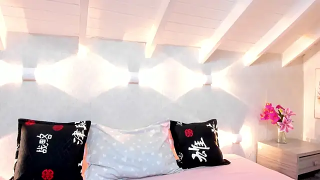 Brianna Maya online show from 14, 4, 2026