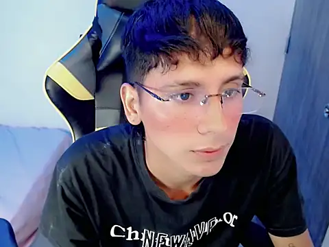 Snapshot of Nani_big chatting on 8, 11, 2025 Nani big online show from 8, 11, 2025