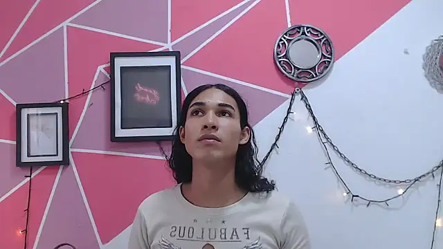 Tifany Adams online show from 11, 11, 2025