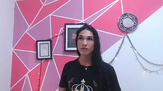 Tifany Adams online show from 17, 11, 2025