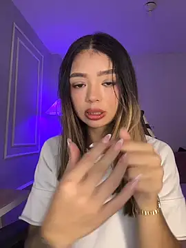 Snapshot of HoneyMollyX chatting on 16, 4, 2026 HoneyMollyX online show from 16, 4, 2026