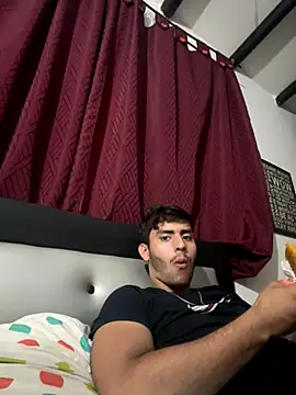 Juandmc1706 online show from 2, 11, 2025