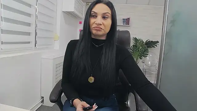 YaraXCox online show from 8, 2, 2026