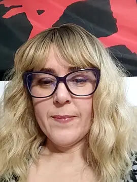 Amelialove42 online show from 8, 2, 2026