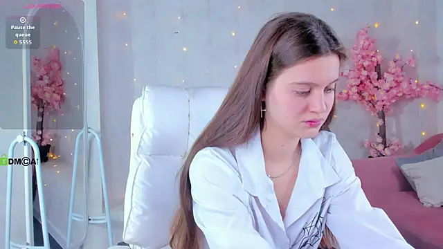 Renesmy Black online show from 5, 2, 2026