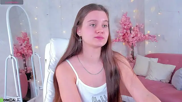 Renesmy Black online show from 9, 2, 2026