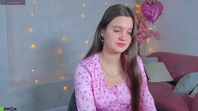 Renesmy Black online show from 22, 2, 2026