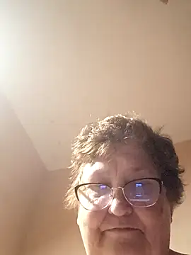 Snapshot of Katherine735 chatting on 3, 6, 2026 Katherine735 online show from 3, 6, 2026