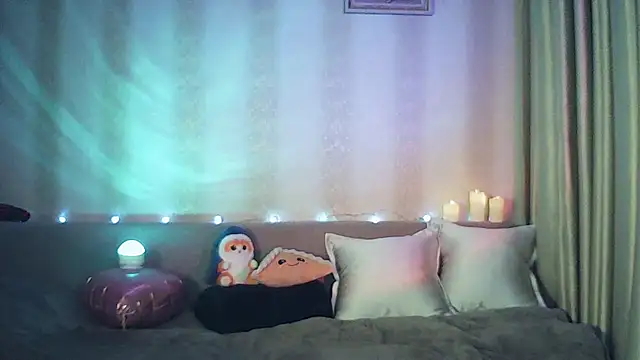 MoodieMira online show from 20, 2, 2026