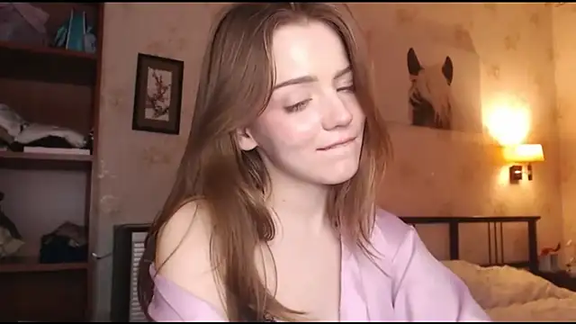 Snapshot of Olivia_Mensy chatting on 12, 10, 2025 Olivia Mensy online show from 12, 10, 2025