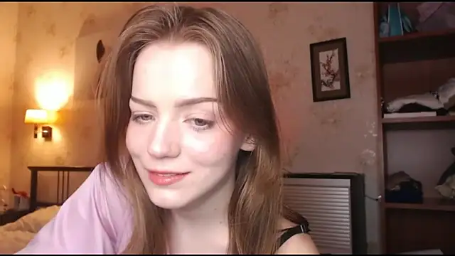 Snapshot of Olivia_Mensy chatting on 15, 10, 2025 Olivia Mensy online show from 15, 10, 2025