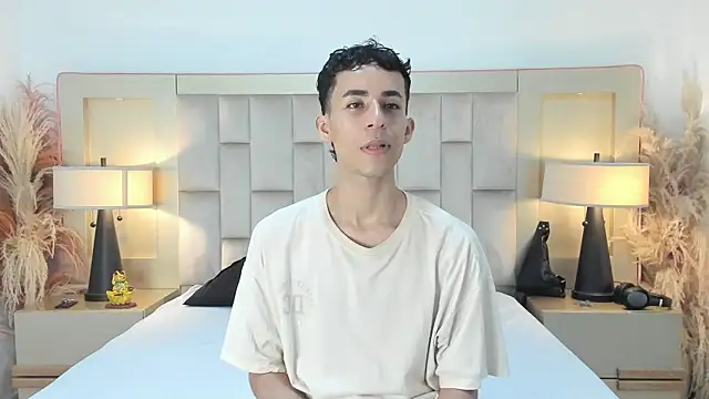 Zahir Ashar online show from 1, 4, 2026