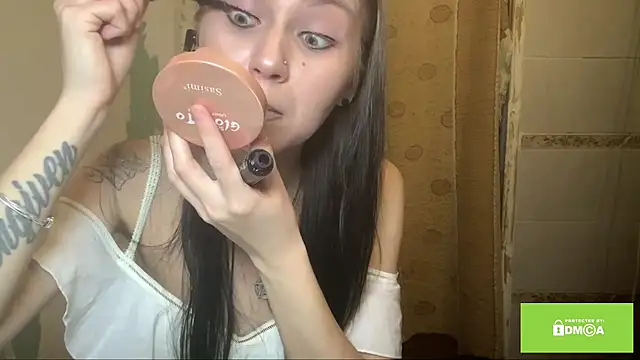 ArianeBhayani online show from 13, 11, 2025