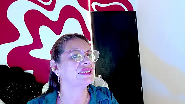 Snapshot of channelsmith_55 chatting on 22, 5, 2026 channelsmith 55 online show from 22, 5, 2026