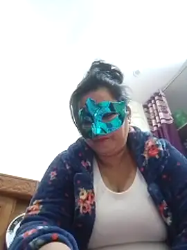 Snapshot of Honey-26 chatting on 27, 11, 2025 Honey-26 online show from 27, 11, 2025