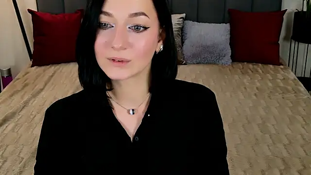 Snapshot of BaileeLynn chatting on 8, 7, 2026 BaileeLynn online show from 8, 7, 2026