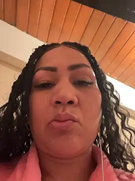 Ayleenpamelasexysquirt online show from 15, 10, 2025