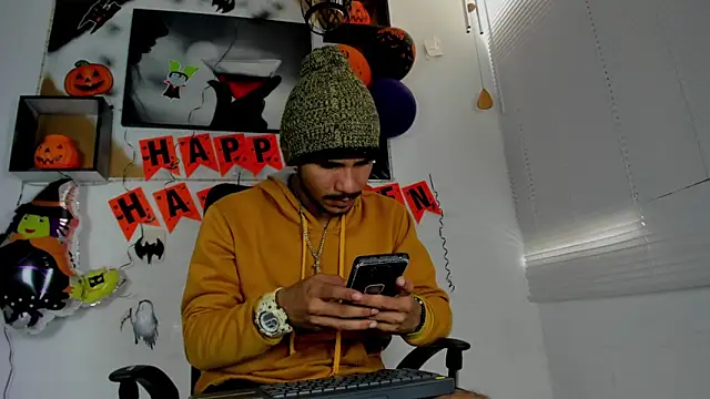 Snapshot of jhapsson_wong chatting on 29, 10, 2025 jhapsson wong online show from 29, 10, 2025