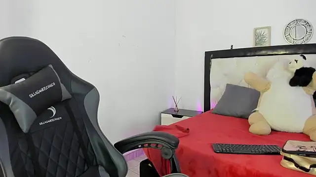 Barbieteeen online show from 6, 11, 2025