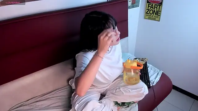 bubble  angel   online show from 12, 11, 2025