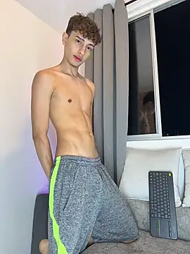 Douglas Lux online show from 23, 10, 2025