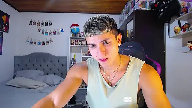 mirallesandbig online show from 10, 10, 2025