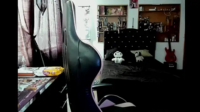 Maki Zein  online show from 6, 3, 2026