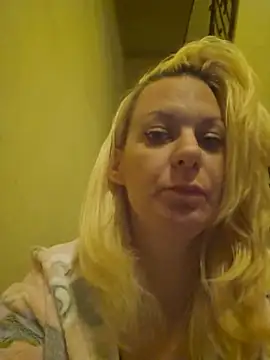 Snapshot of SlyLady chatting on 30, 5, 2026 SlyLady online show from 30, 5, 2026