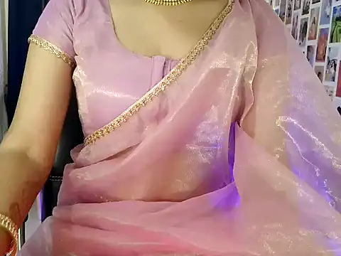 Snapshot of your_Tanu_02 chatting on 21, 10, 2025 your Tanu 02 online show from 21, 10, 2025