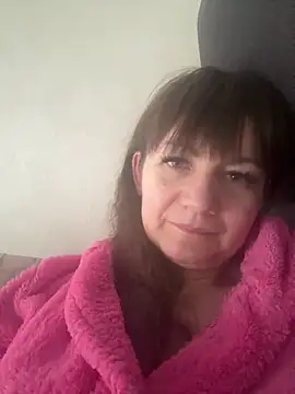 Butterfly8385 online show from 3, 2, 2026