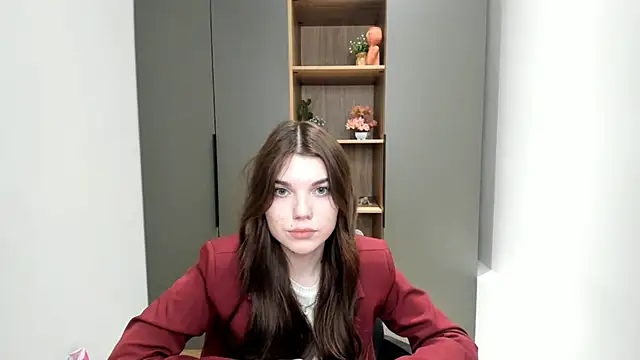 Snapshot of ArmandaStores chatting on 13, 10, 2025 ArmandaStores online show from 13, 10, 2025