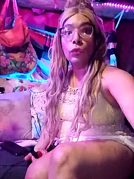 Queen2clouds online show from 16, 11, 2025