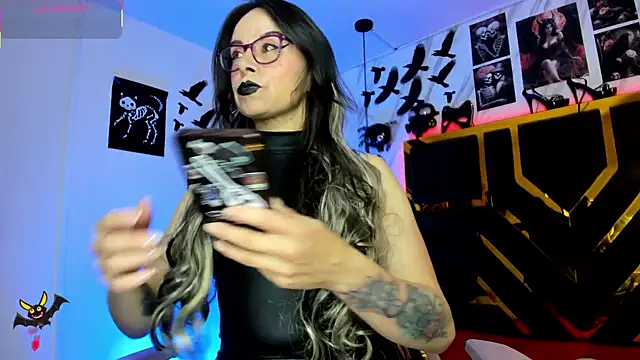 Evangelinejoness  online show from 23, 11, 2025