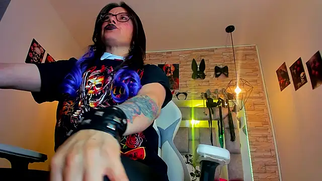 Evangelinejoness  online show from 23, 3, 2026