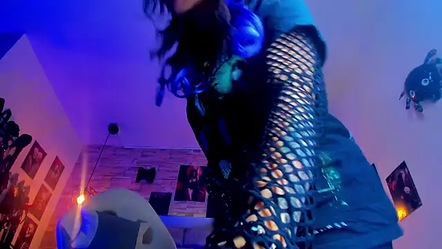 Evangelinejoness  online show from 17, 4, 2026