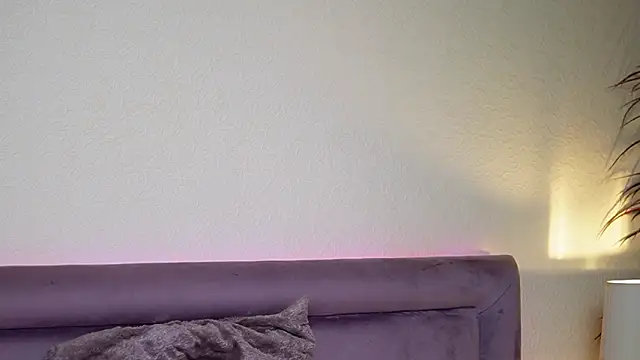 JoelleApril online show from 25, 3, 2026