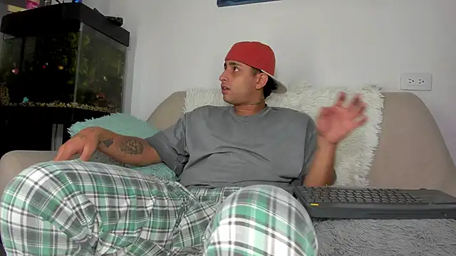 Snapshot of drako__milck chatting on 23, 10, 2025 drako milck online show from 23, 10, 2025