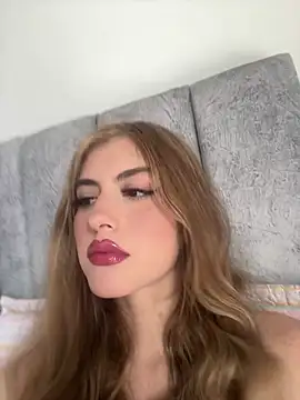AlessiaLuxx online show from 10, 7, 2026