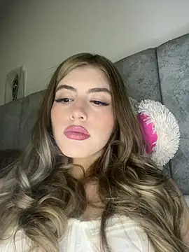 AlessiaLuxx online show from 25, 7, 2026