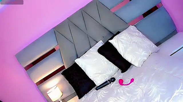 KIISHANNY online show from 16, 4, 2026