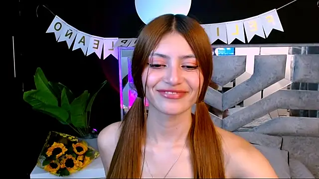 Snapshot of viky_evanss chatting on 16, 10, 2025 viky evanss online show from 16, 10, 2025