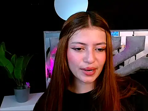 Snapshot of viky_evanss chatting on 23, 10, 2025 viky evanss online show from 23, 10, 2025