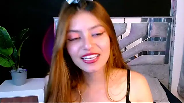 Snapshot of viky_evanss chatting on 4, 11, 2025 viky evanss online show from 4, 11, 2025