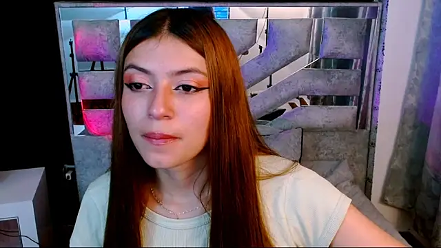 Snapshot of viky_evanss chatting on 22, 11, 2025 viky evanss online show from 22, 11, 2025