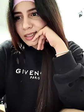 Snapshot of sophia_salazar18 chatting on 5, 11, 2025 sophia salazar18 online show from 5, 11, 2025