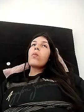 Thaila-Aurora online show from 5, 12, 2025